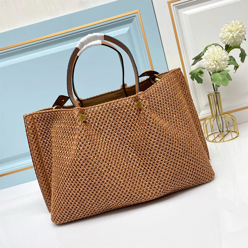 Woven straw tote bag
