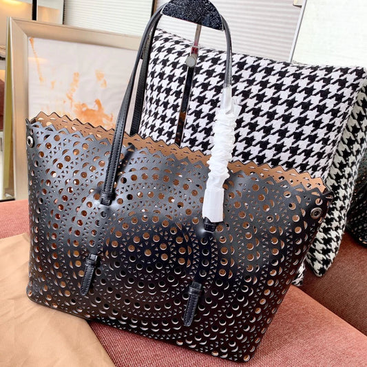 Cut-out tote bag