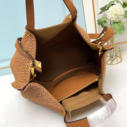 Woven straw tote bag