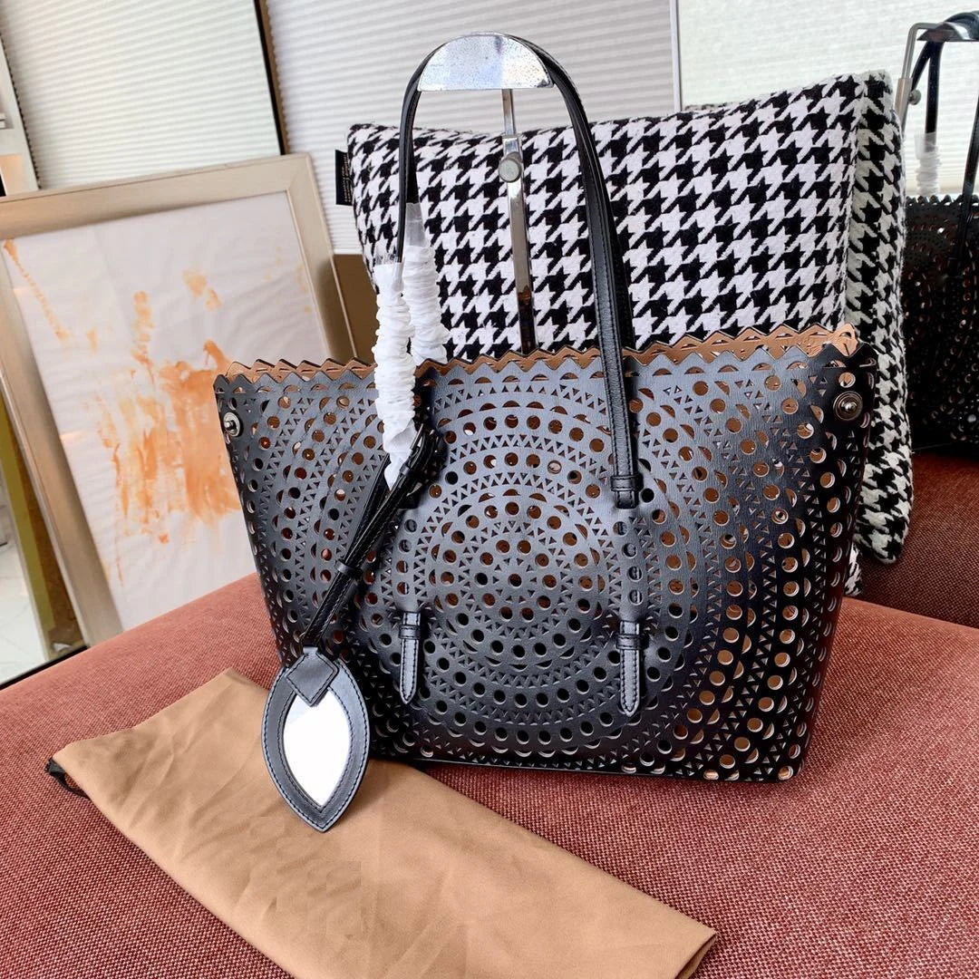Cut-out tote bag
